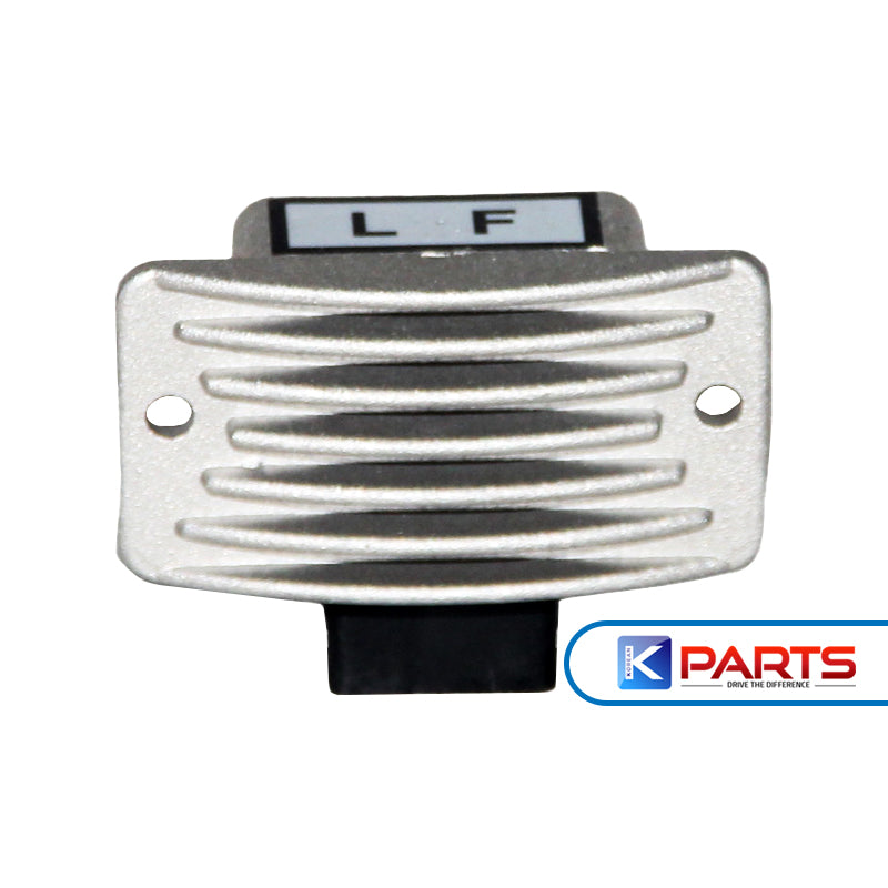 KIA  K2700 04 J2 2700CC  I.C REGULATOR ASS 373704Z220